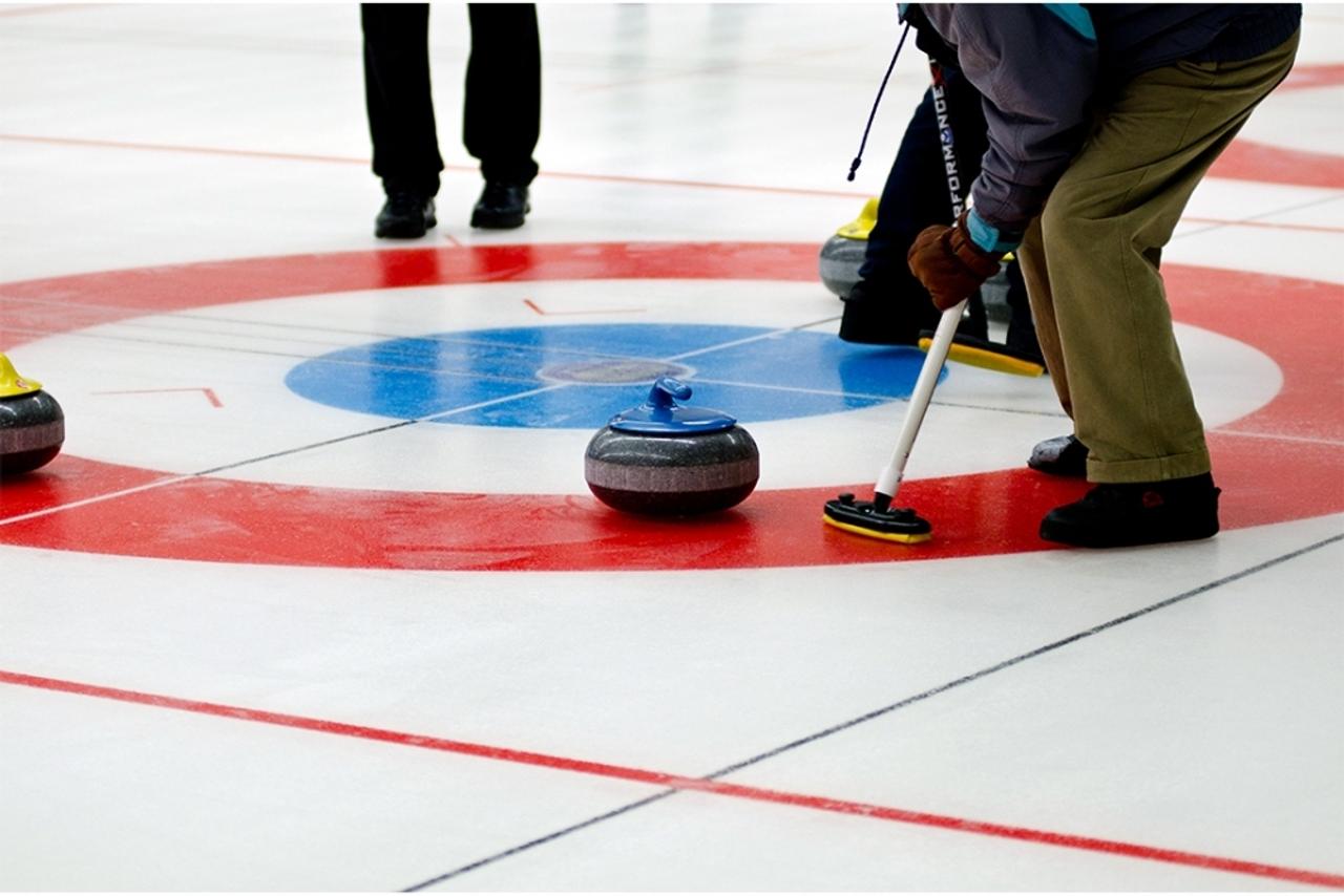 TCT Ice-Tech Curling. Komplett bane-merking