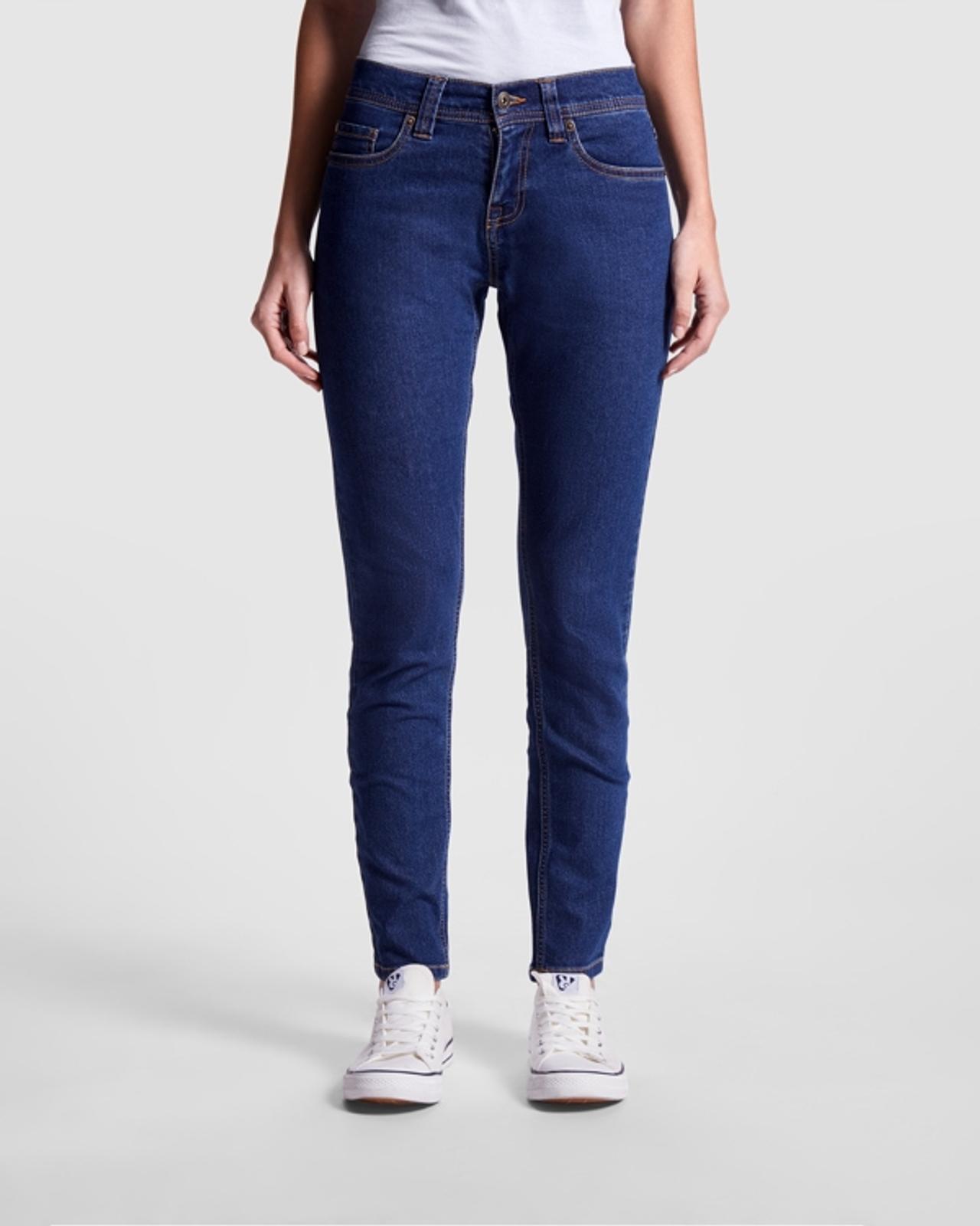 BROCK DENIMBUKSE, DAME