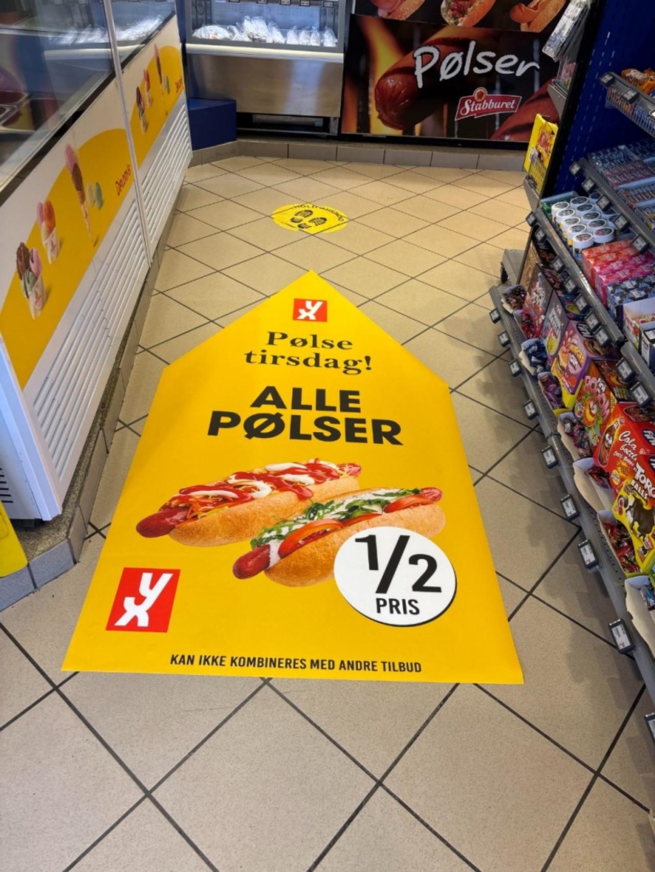 YX Pølsetirsdag Limfri gulvreklame 2m x 1m